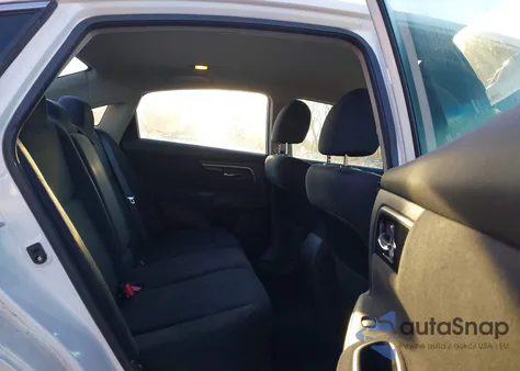 2014 Nissan Altima 2.5 z USA, uszkodzony, nr VIN 1N4AL3AP4EC202621